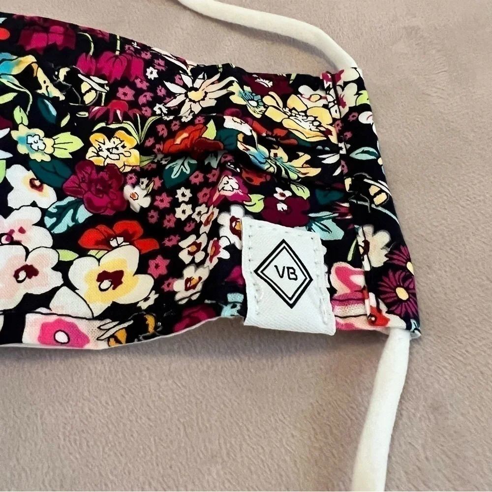 New VERA BRADLEY Itsy Ditsy Youth Mask with Adjustable Elastic Blue Red Floral